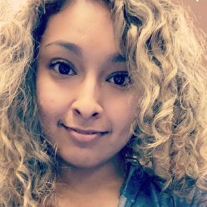 Meet your Posher, Lizet